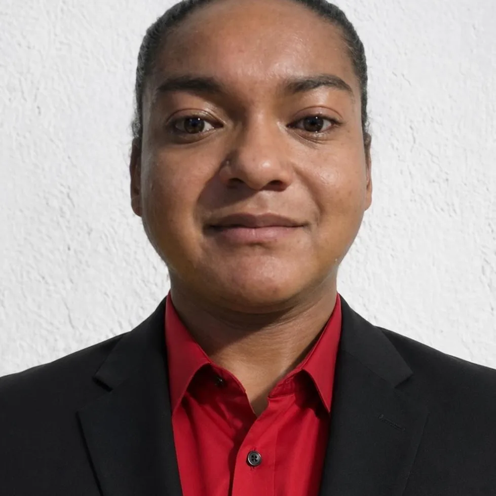 ALISSON ELENA BENAVIDES ALMEIDA